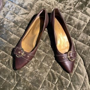 Vintage Nickels flats. Brown with gold buckle. Great office shoes.